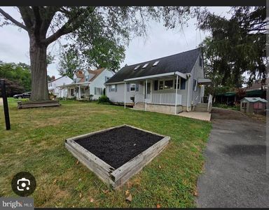 2 McCarthy Dr, Ewing, NJ, 08618