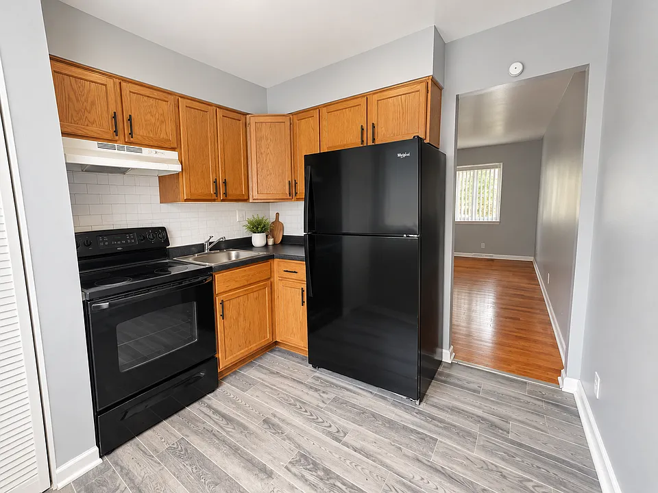 8538 N Broadway #8538-A
