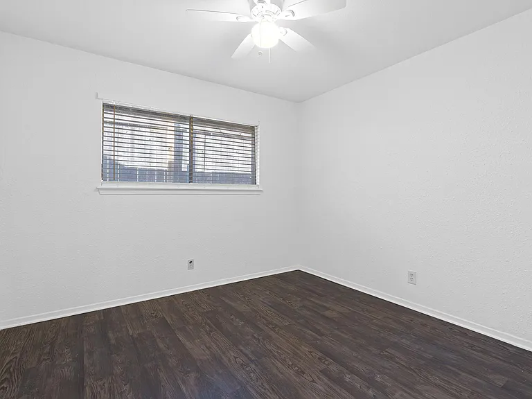 3 bedrooms, with primary bedroom private bathroom