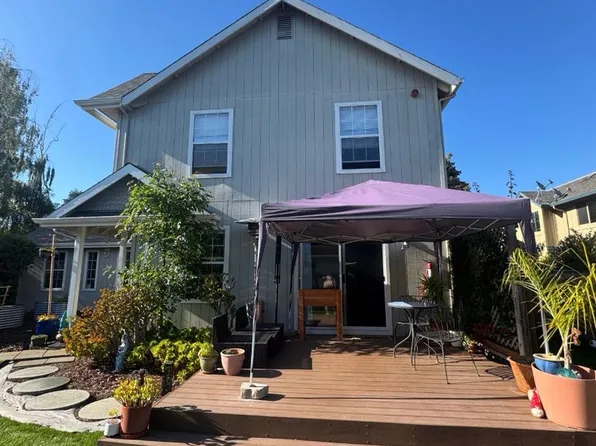 2436 Paul Minnie Ave, Santa Cruz, CA 95062