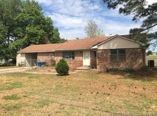 2710 Hardy Springs Rd, McAlester, OK 74501
