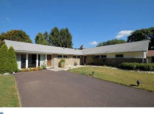 7756 Mellon Rd, Wyncote, PA 19095