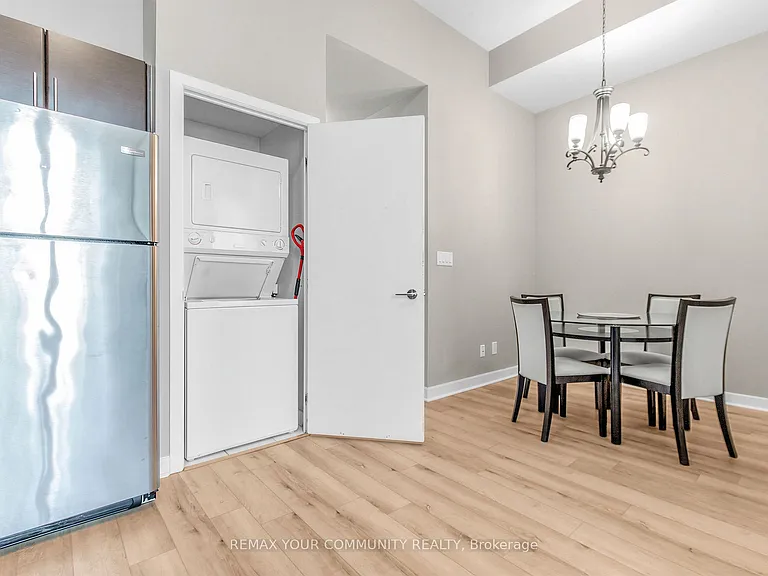 18 Harbour St #202 — Photo 15