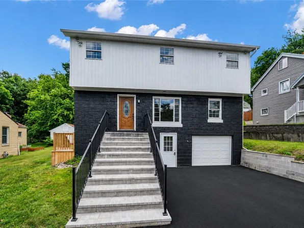1113 Grandview Ave, Coraopolis, PA 15108