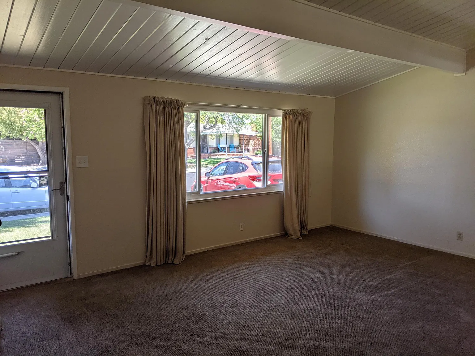 3 bed, 1161 sqft, $3,500 — Photo 3