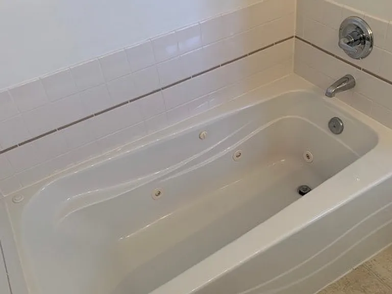 7467 Clamdigger Dr — Photo 16