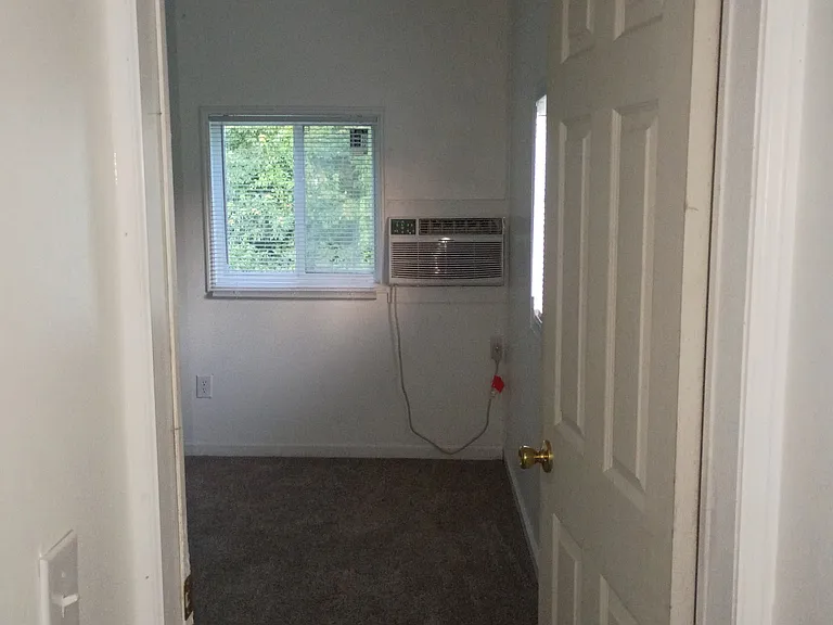 5480 Bluff Rd #10 — Photo 16
