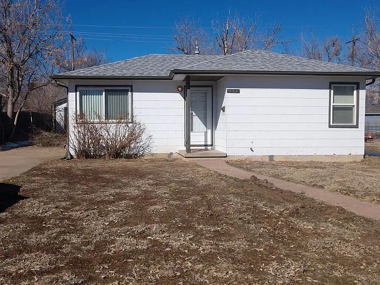 1273 Macon St — Photo 1