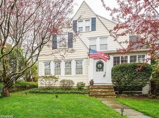 22 McAllister Ave, Norwalk, CT 06854