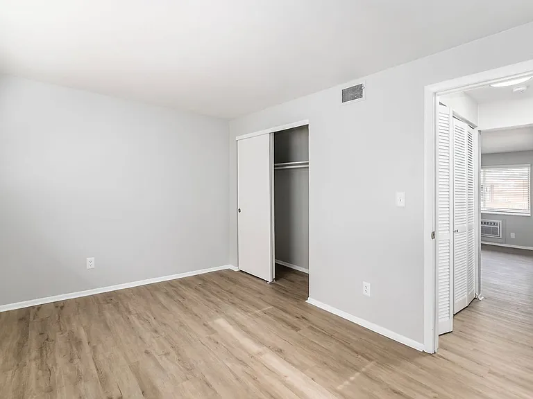 611 Riverview Dr #K — Photo 17