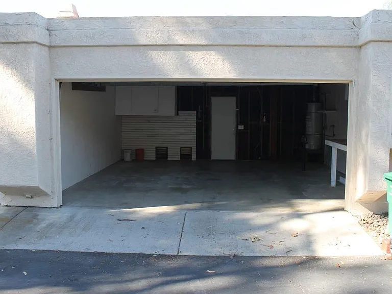 6822 Briarwood Dr — Photo 14