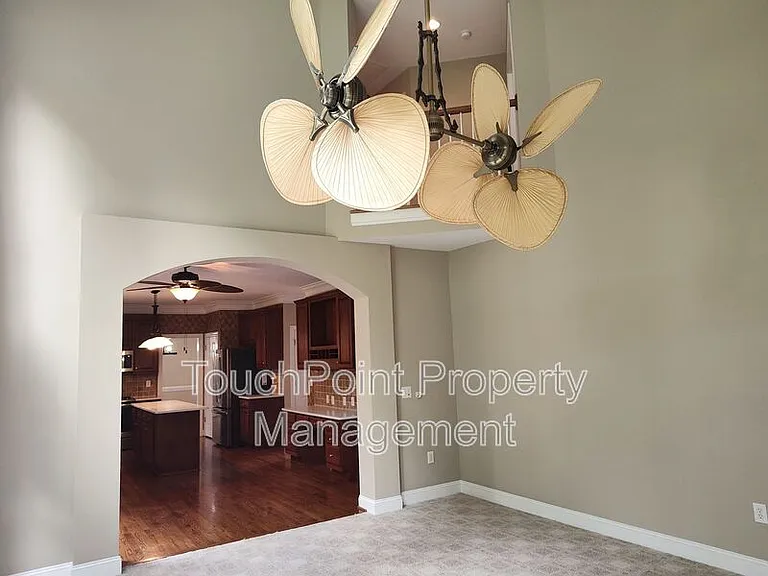 204 Limerick Dr — Photo 10