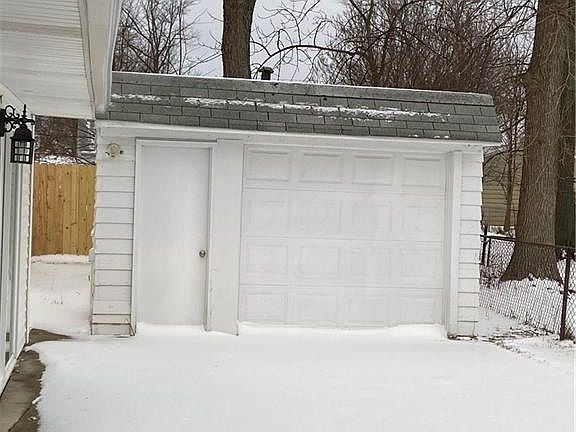 3rd image of 1329 E 362nd St