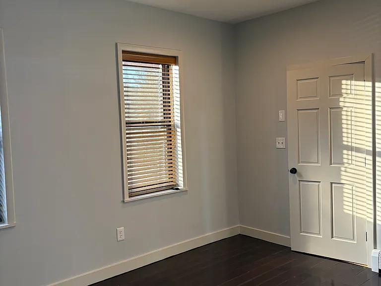 80 Ray St — Photo 17