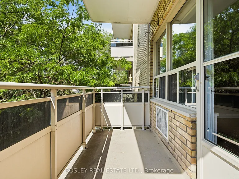 85 Lawton Blvd #403 — Photo 17