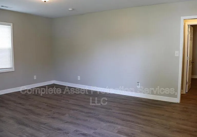 2873 New Hampshire St — Photo 5