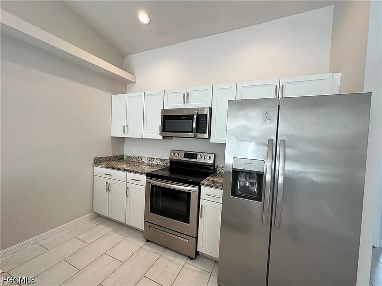 4412 Skyline Blvd — Photo 6