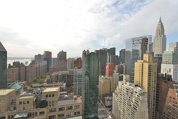 Sold by A & I Broadway | media 23