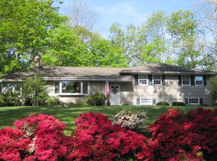 20 Seven Oaks Dr, Summit, NJ 07901