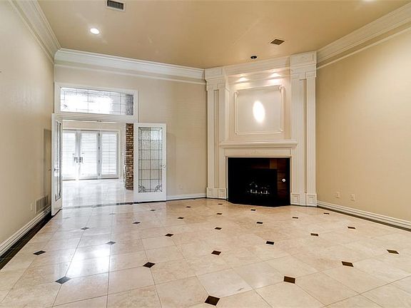 4th image of 2916 Meadowview Dr