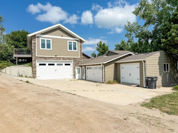 76 Oakwood Shoreline Dr, Bruce, SD 57220