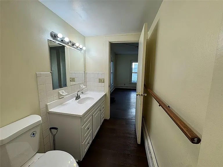 23 1/2 Cedar St — Photo 4