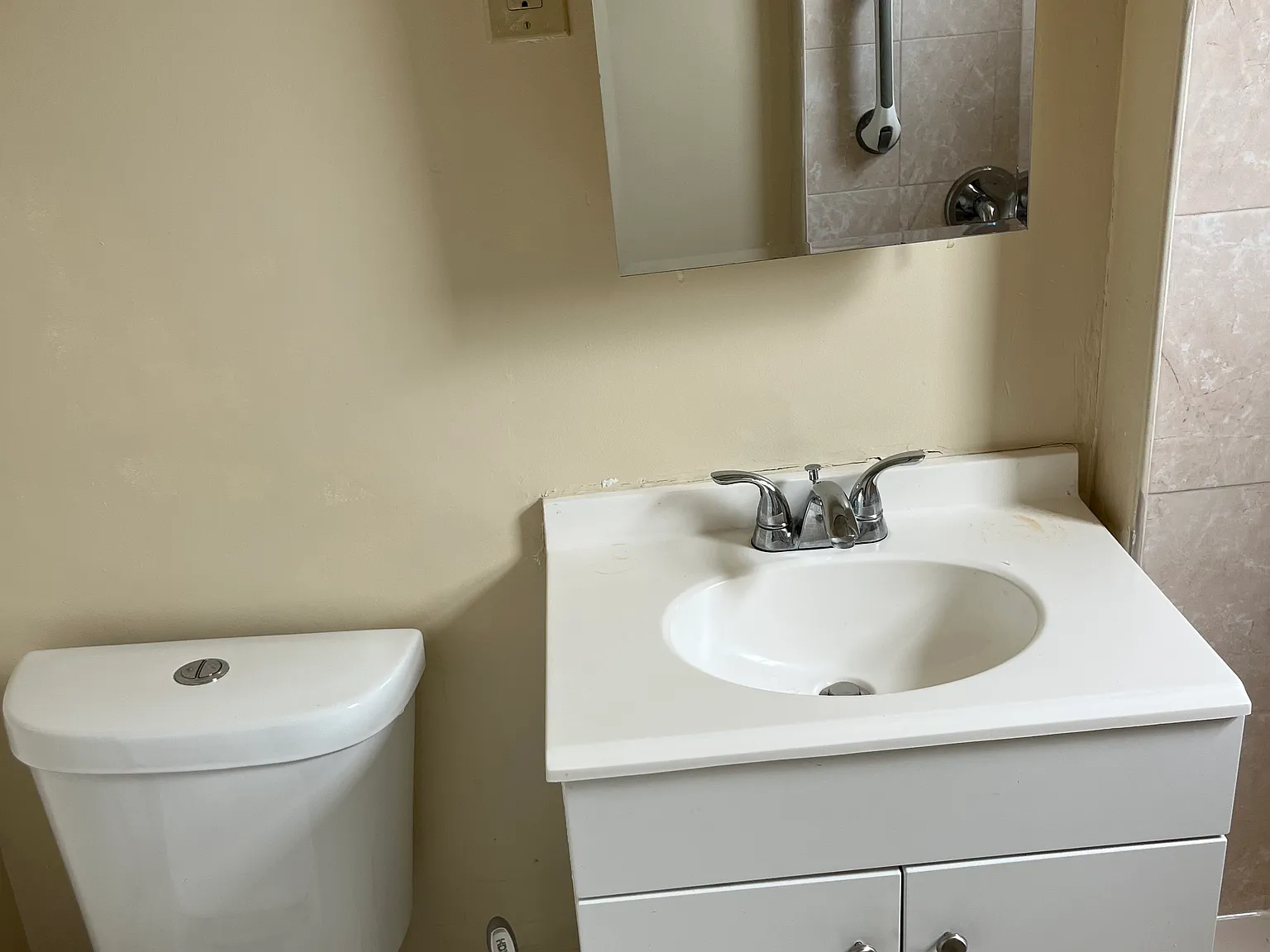 159 Jacoby St — Photo 4