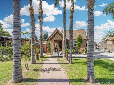 1211 E 18th St, Bakersfield, CA, 93305