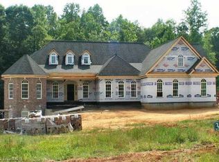 8407 Oakchester Ct, Oak Ridge, NC 27311