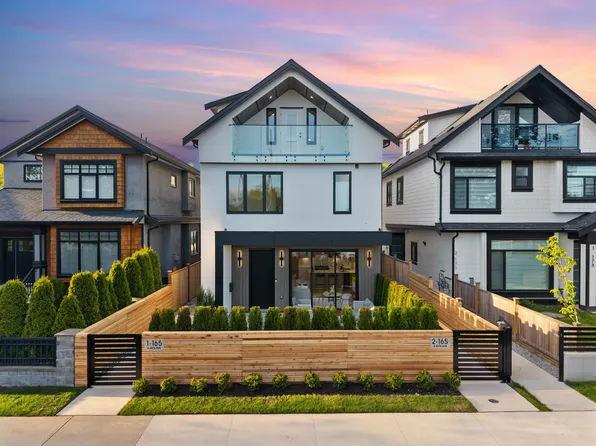 165 E 45th Ave #1, Vancouver, BC V5W 1W8