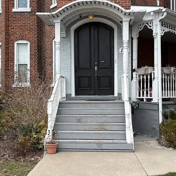 116 King St #5 — Photo 3