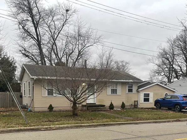 109 W Walnut St, Tolono, IL 61880