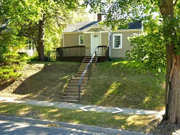 728 37th Ave NE, Minneapolis, MN 55421