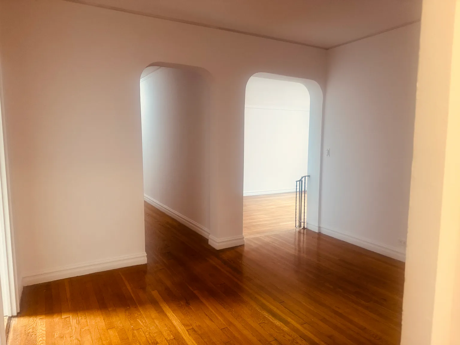 3240 Henry Hudson Pkwy E — Photo 2