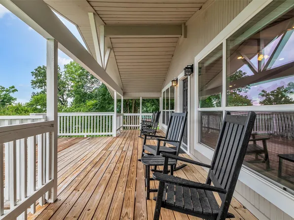 671 Lakeview Hbr, Onalaska, TX 77360