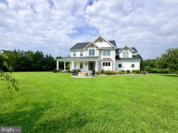 7154 Cornfield Ln, Rhoadesville, VA 22542