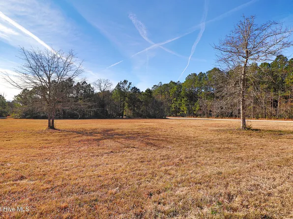 102 Mill Landing Point Road, Newport, NC 28570