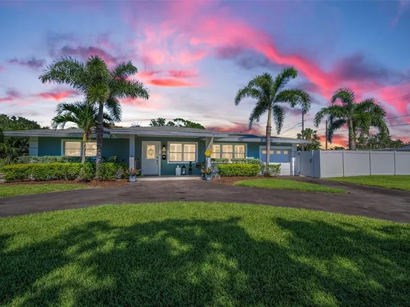4191 Maple St NE, St Petersburg, FL 33703