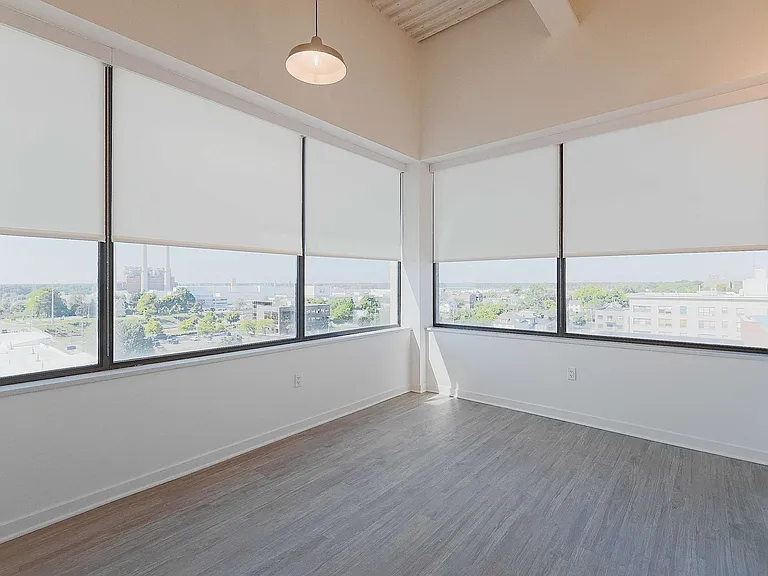 501 S Capitol Ave — Photo 25