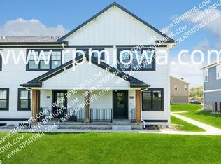 10097 Stark Dr, West Des Moines, IA 50266
