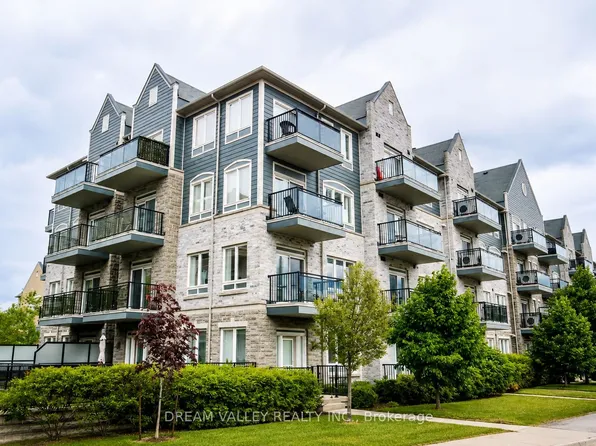 3075 Thomas St #310, Mississauga, ON L5M 0M4