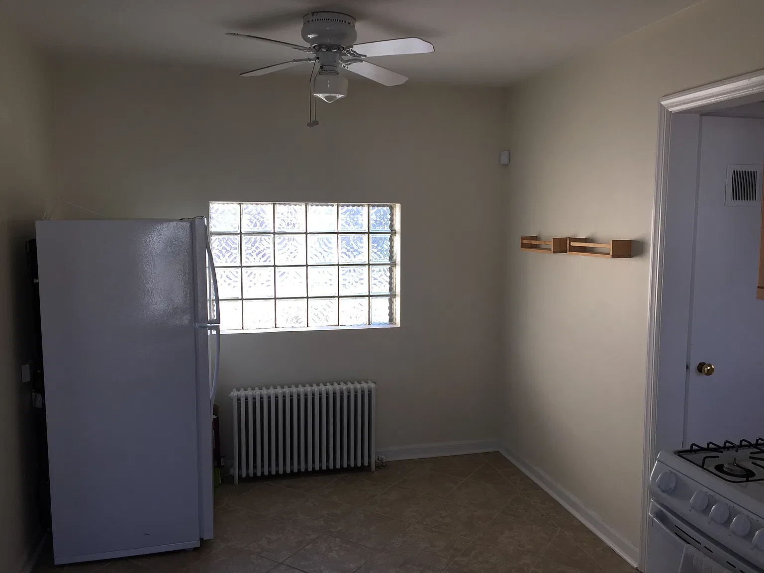1 bed, 700 sqft, $1,395 — Photo 3