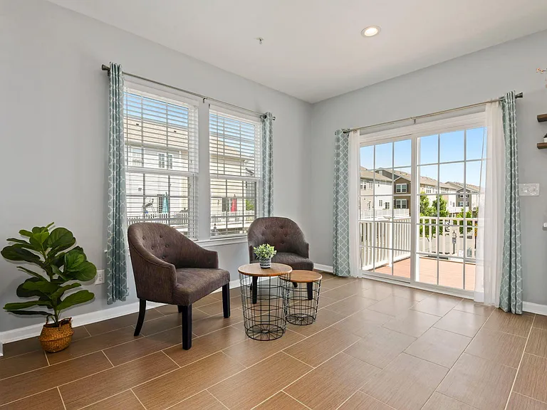 44 Truman Dr — Photo 16