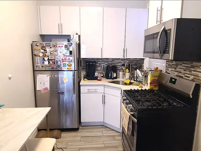 34-39 9th St #1F — Photo 3