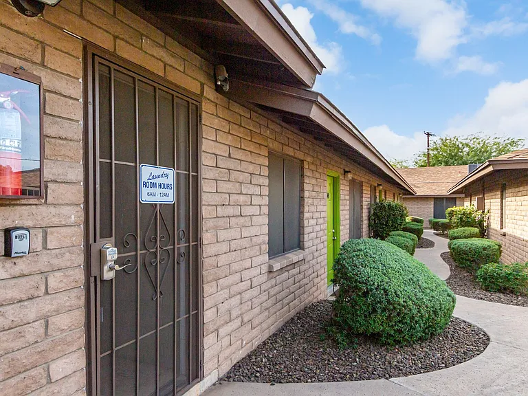 Garden-Style Living in Arcadia Lite | Move-In Specials Available — Photo 22
