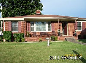 2nd image of 1607 Lincoln Dr