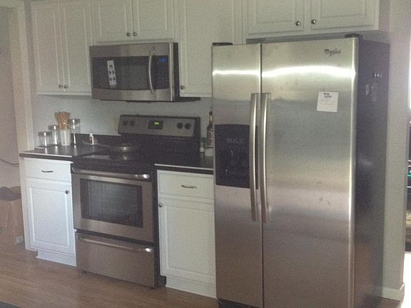 Beautifully remodeled kitchen with stainless steel aplliance