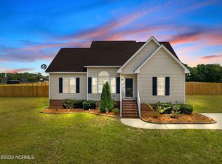 9099 White Oak Hill Rd, Bailey, NC 27807