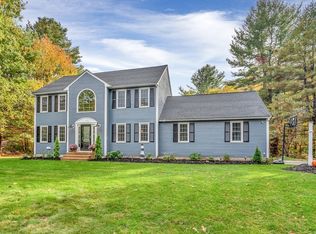 3 King Philip Path, Mendon, MA 01756