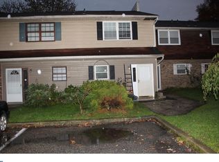 24 La Cascata Tnhs, Clementon, NJ 08021